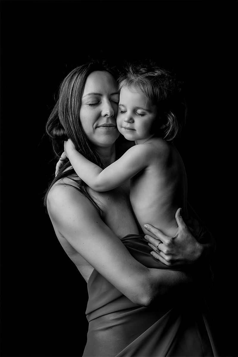 motherhoodblackandwhiteandorra